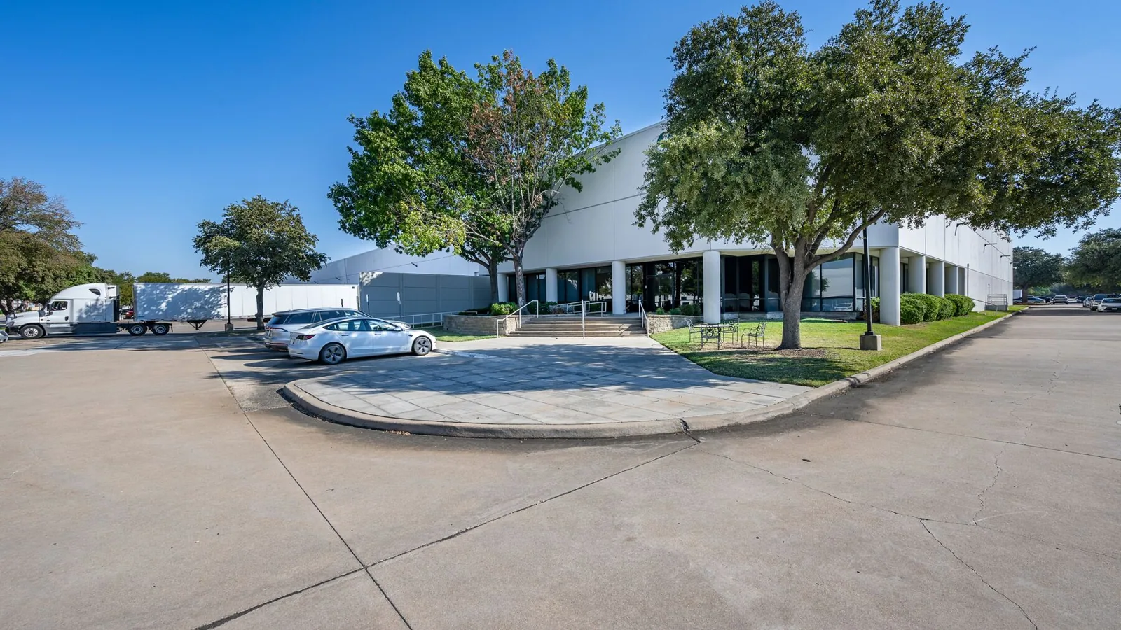 Commercial Roofing at Frankford Trade Center, Carrollton, TX
