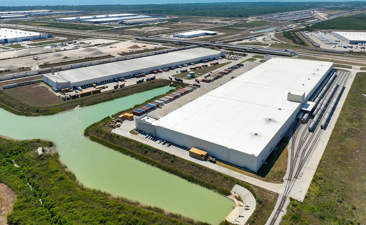 Commercial Roofing at Luna Industrial Park, Carrollton, TX