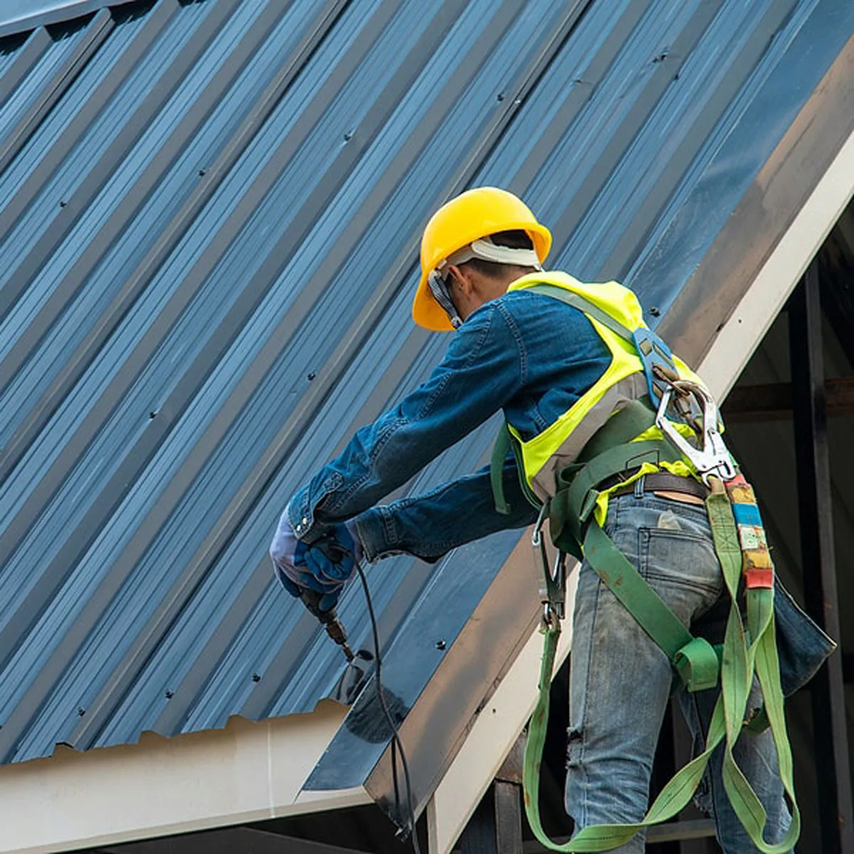 Emergency Commercial Roof Repair in Carrollton, TX